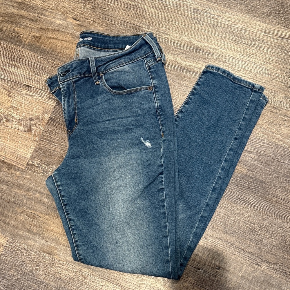 Old Navy Women's Skinny Jeans in Deep Blue